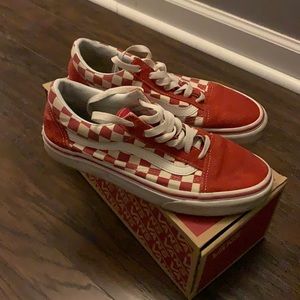 Primary checker red/white vans
